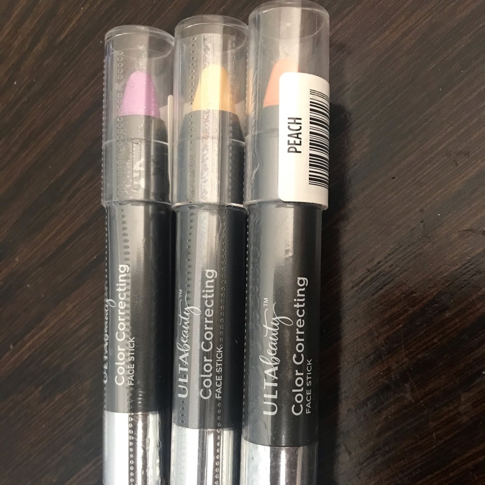COLOR CORRECTING ( face stick) set of 3.